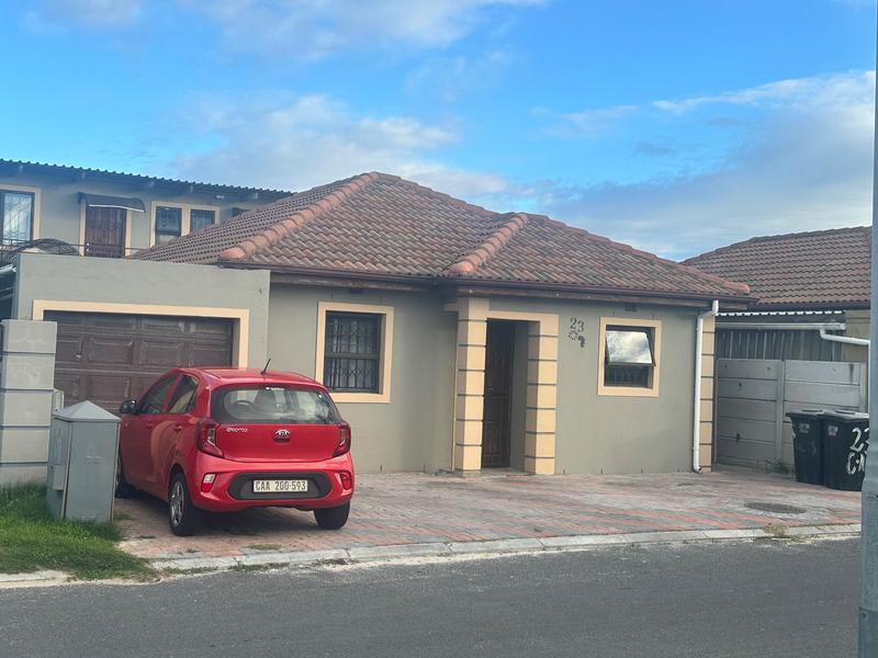 7 Bedroom Property for Sale in Rondevlei Park Western Cape